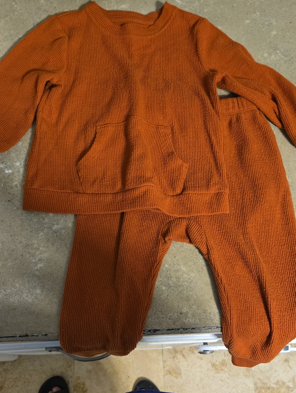 Well-loved ✨️ Orange 18m Baby Cat & Jack Sweatshirt w Front Pocket & Pants SET